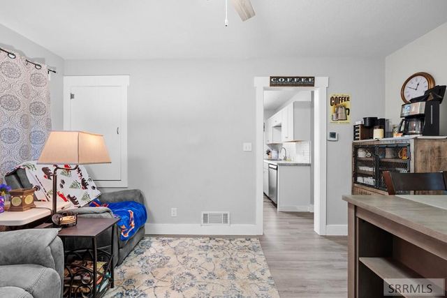 285 Lomax Street, Idaho Falls, ID 83401