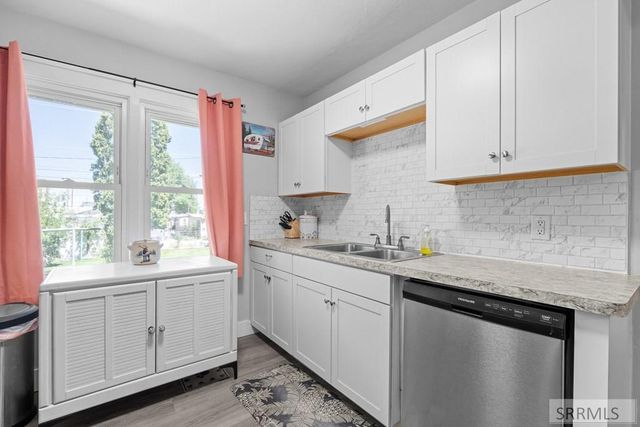 285 Lomax Street, Idaho Falls, ID 83401