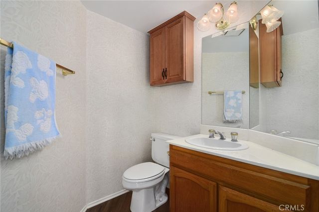 618 Warwick Avenue, Thousand Oaks, CA 91360