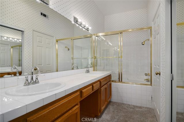 618 Warwick Avenue, Thousand Oaks, CA 91360