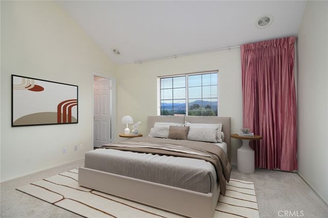 618 Warwick Avenue, Thousand Oaks, CA 91360
