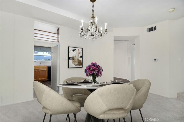 618 Warwick Avenue, Thousand Oaks, CA 91360