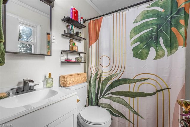 303 Pin Oak Drive, King, NC 27021