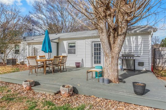 303 Pin Oak Drive, King, NC 27021