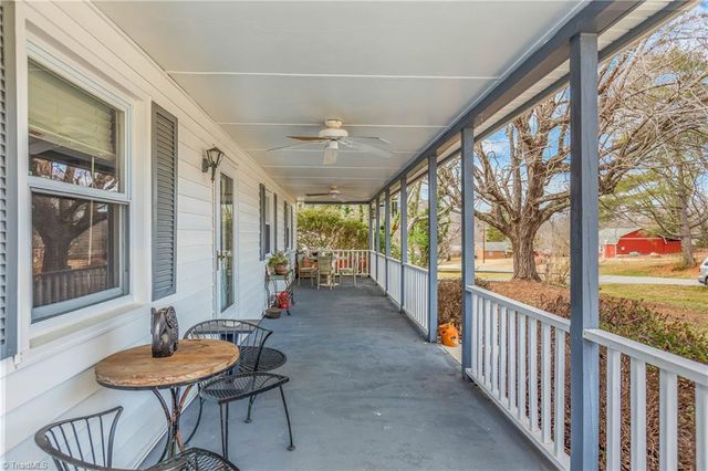 303 Pin Oak Drive, King, NC 27021