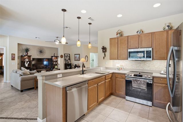 9457 SW 66TH LOOP, Ocala, FL 34481