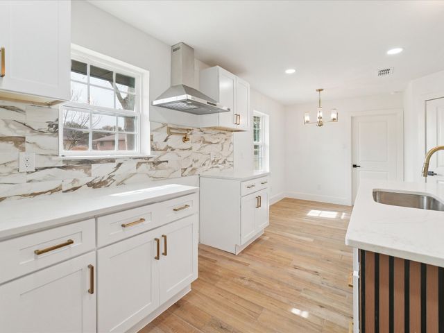 3027 Scenic Circle, Dallas, TX 75216