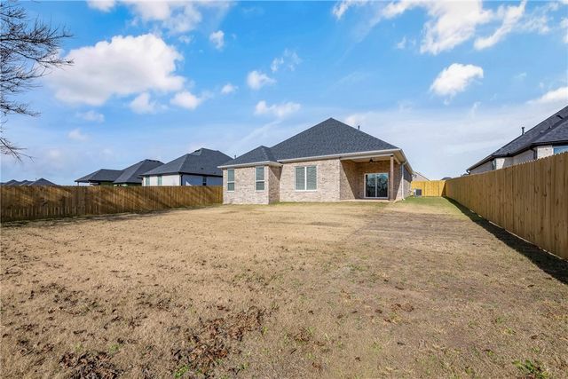 1913 Farmer Street, Pea Ridge, AR 72751