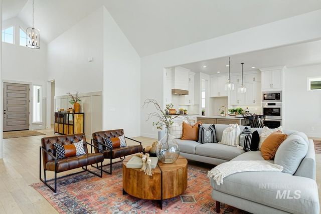 14319 N Goldfinch Ave, Boise, ID 83714