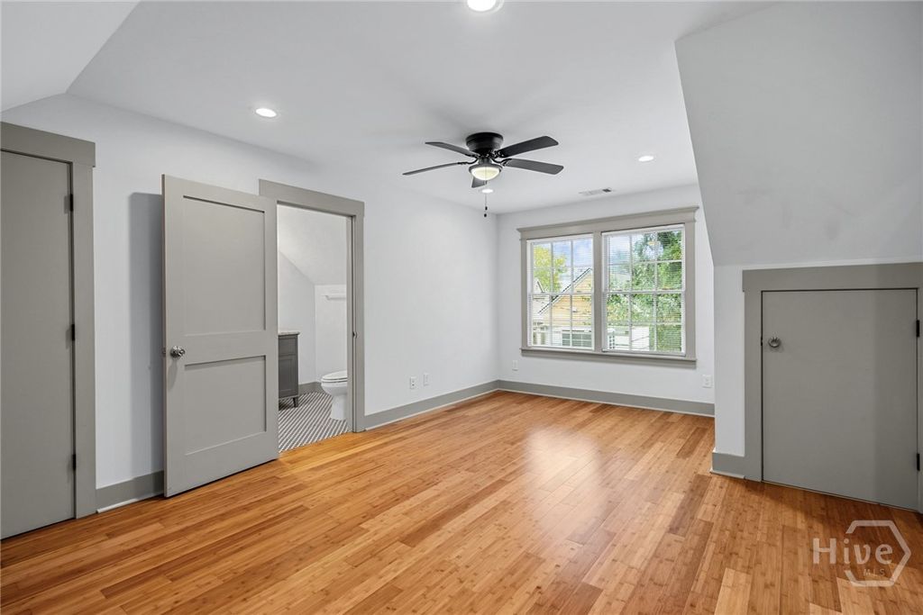 Image 23 of property listing at 514 E Hall Street, Savannah, GA 31401