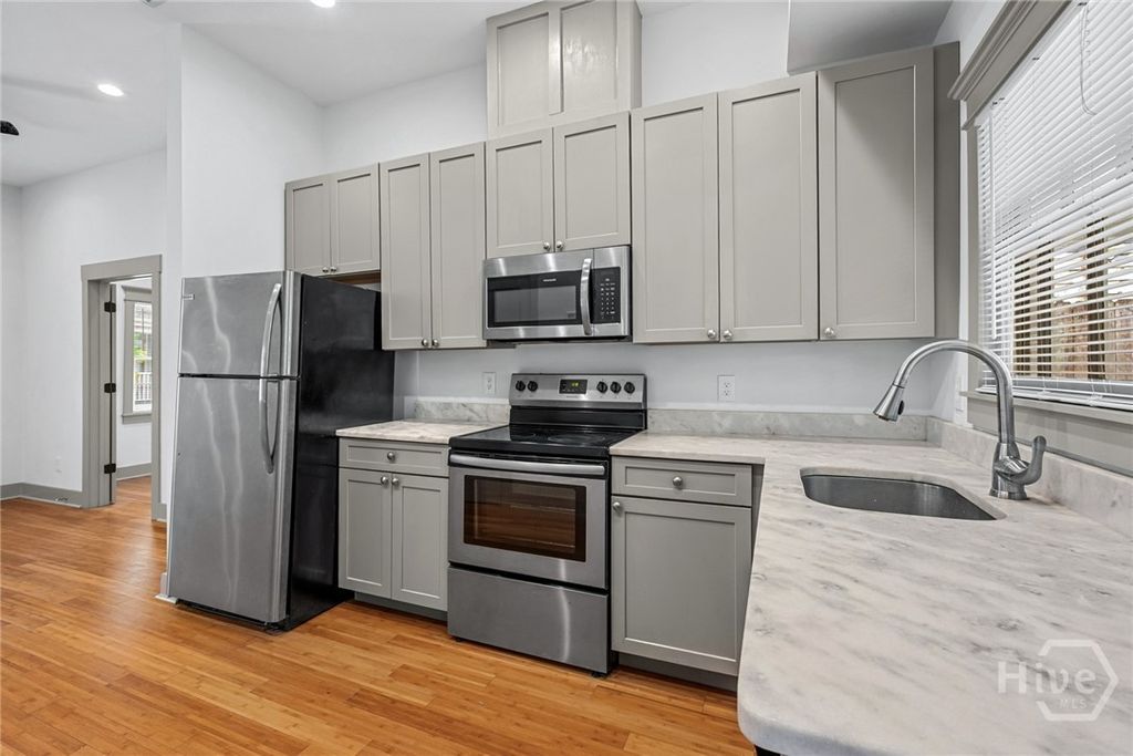 Image 9 of property listing at 514 E Hall Street, Savannah, GA 31401