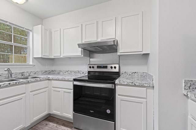 220 Fir Avenue, Niceville, FL 32578