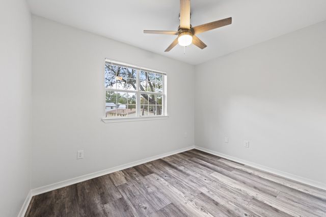 220 Fir Avenue, Niceville, FL 32578