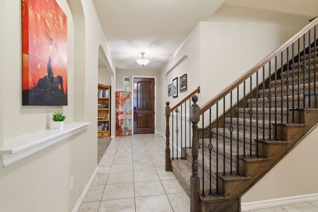 8401 Sandhill Crane Drive, Fort Worth, TX 76118