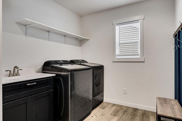 1954 McGilvray WAY, Holmen, WI 54636