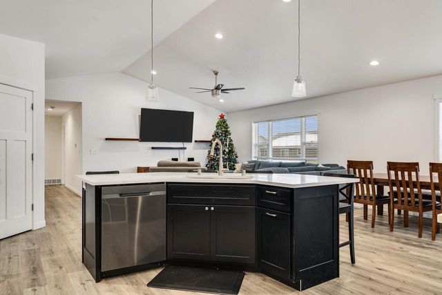 1954 McGilvray WAY, Holmen, WI 54636