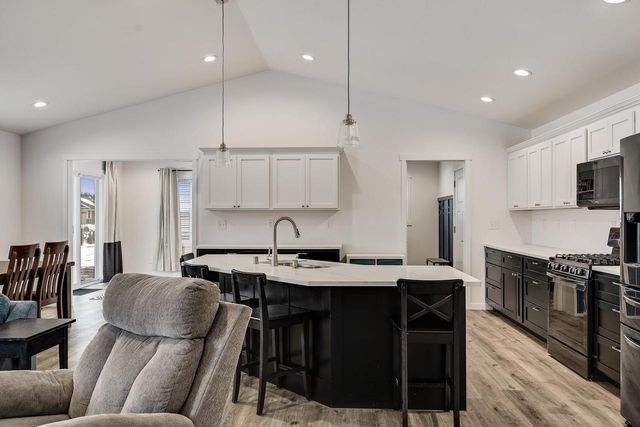 1954 McGilvray WAY, Holmen, WI 54636