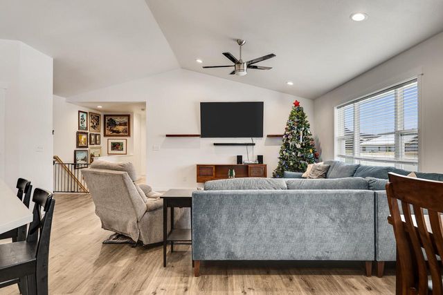 1954 McGilvray WAY, Holmen, WI 54636