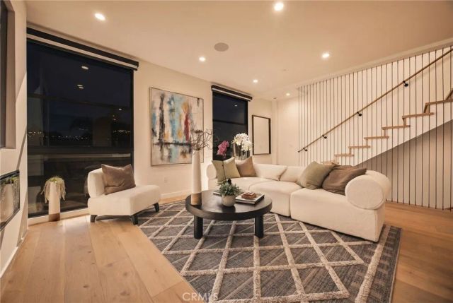 12602 Mitchell, West Los Angeles, CA 90066