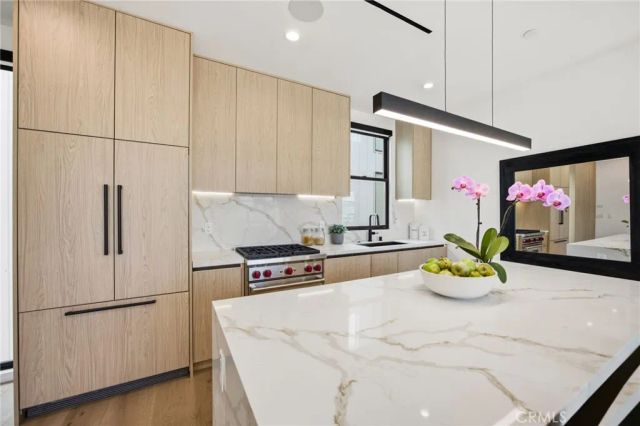 12602 Mitchell, West Los Angeles, CA 90066