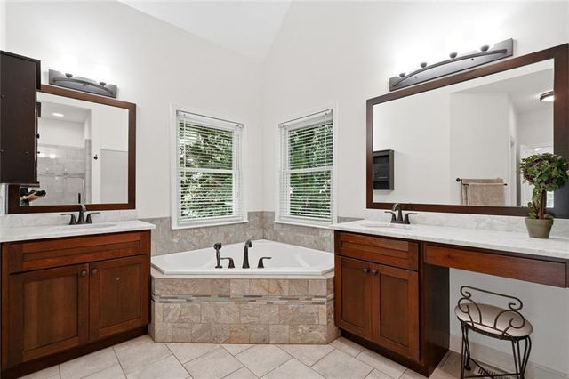 124 Golden Autumn Drive, Dahlonega, GA 30533