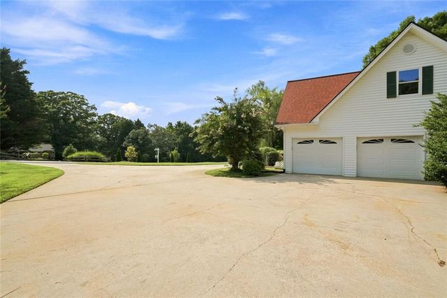 124 Golden Autumn Drive, Dahlonega, GA 30533