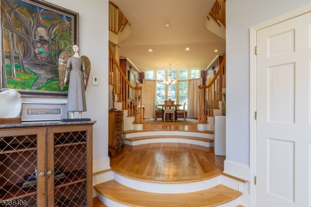 12 Kips Ridge 12, Montclair Twp., NJ 07044