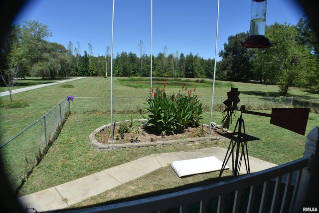 2210 E CLEVELAND Street, West Frankfort, IL 62896