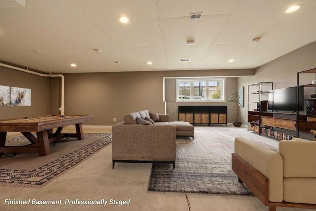 2945 N 186th STREET, Brookfield, WI 53045