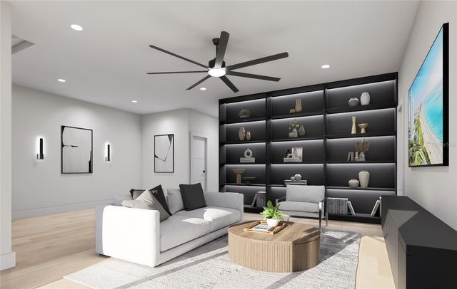 2605 W CLEVELAND STREET, Tampa, FL 33609