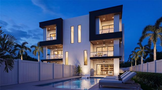 2605 W CLEVELAND STREET, Tampa, FL 33609