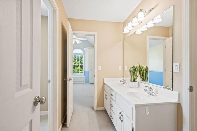 14213 W 138th Place, Olathe, KS 66062