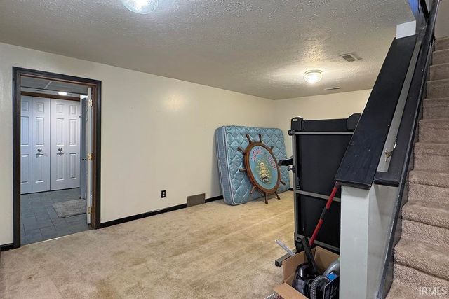 980 Sharon Court, Middlebury, IN 46540