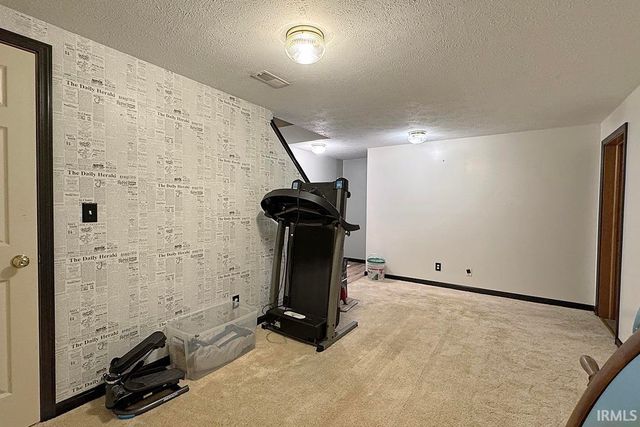 980 Sharon Court, Middlebury, IN 46540