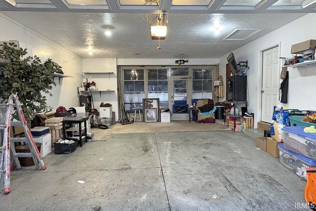 980 Sharon Court, Middlebury, IN 46540