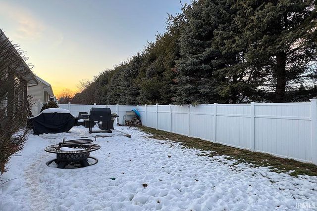 980 Sharon Court, Middlebury, IN 46540