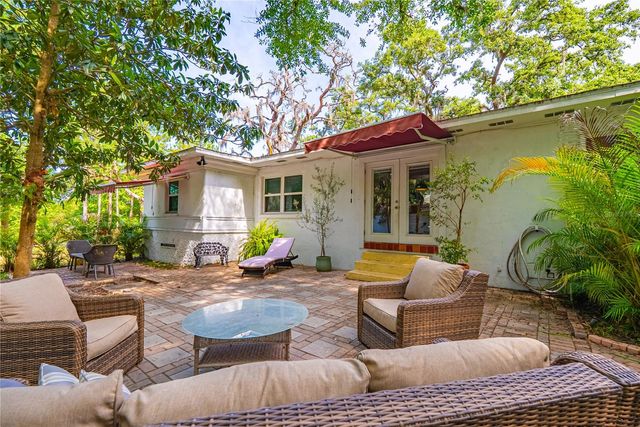 401 BULLARD PARKWAY, Temple Terrace, FL 33617