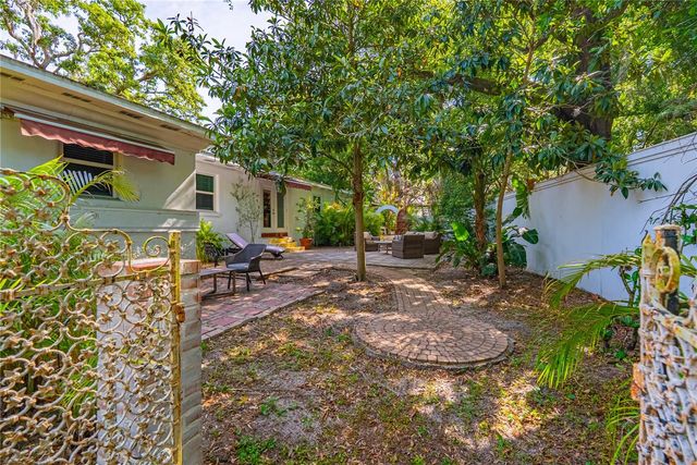 401 BULLARD PARKWAY, Temple Terrace, FL 33617