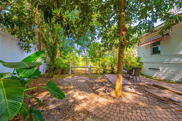 401 BULLARD PARKWAY, Temple Terrace, FL 33617