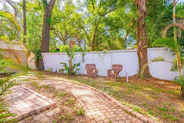 401 BULLARD PARKWAY, Temple Terrace, FL 33617
