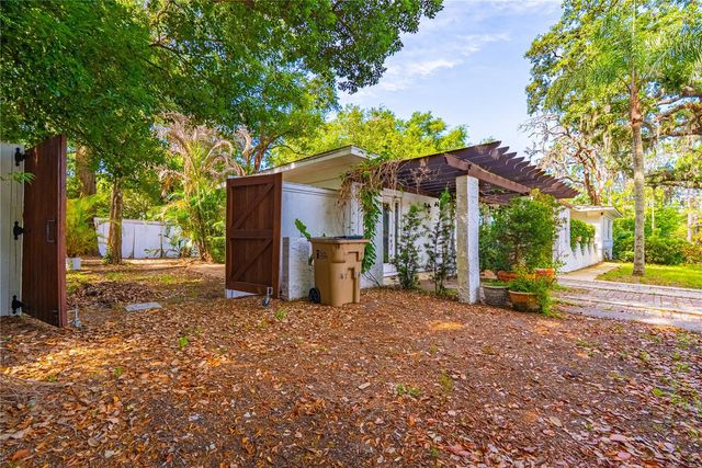 401 BULLARD PARKWAY, Temple Terrace, FL 33617