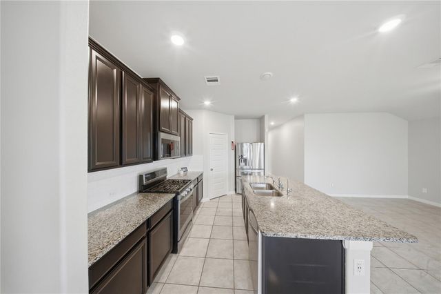 815 Barstow Drive, Rosharon, TX 77583