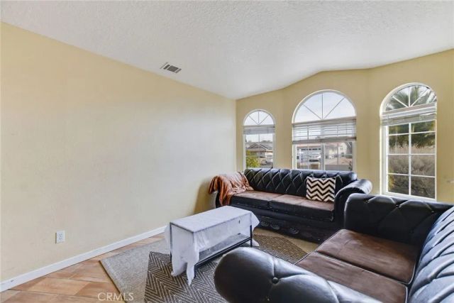 12794 Rain Shadow, Victorville, CA 92395