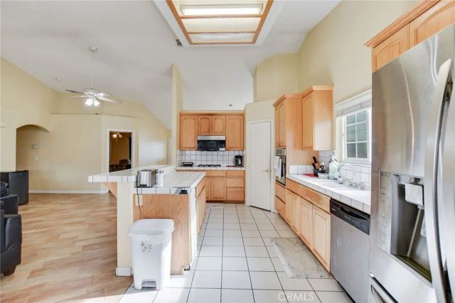 12794 Rain Shadow, Victorville, CA 92395