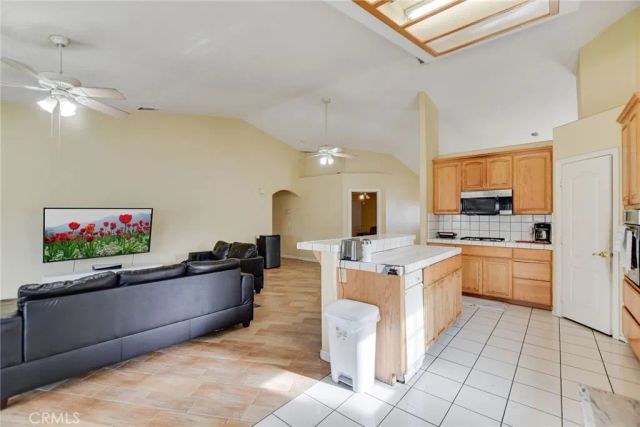 12794 Rain Shadow, Victorville, CA 92395