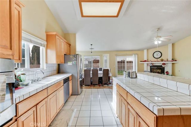 12794 Rain Shadow, Victorville, CA 92395