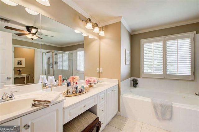 1168 Vinings Place Way SE, Mableton, GA 30126