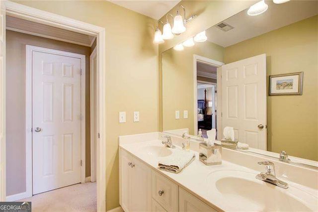 1168 Vinings Place Way SE, Mableton, GA 30126