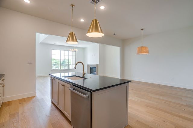 13837 Carnegie Drive, Fort Worth, TX 76008