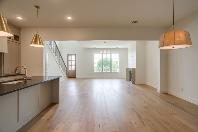 13837 Carnegie Drive, Fort Worth, TX 76008